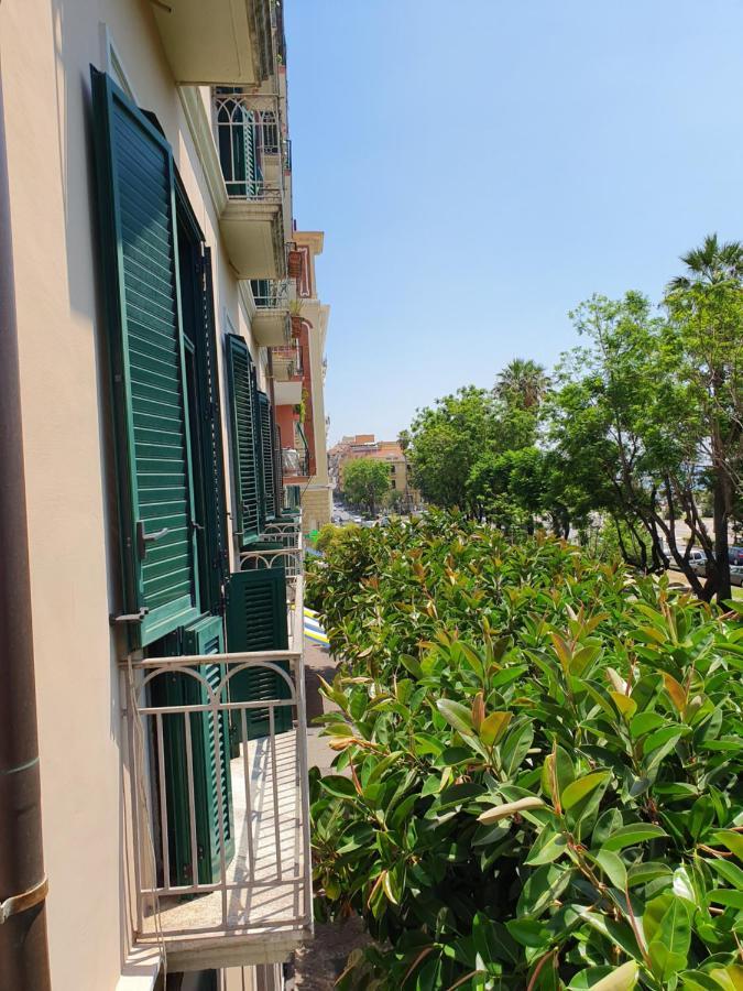 D'Angleterre Guest House Salerno Esterno foto