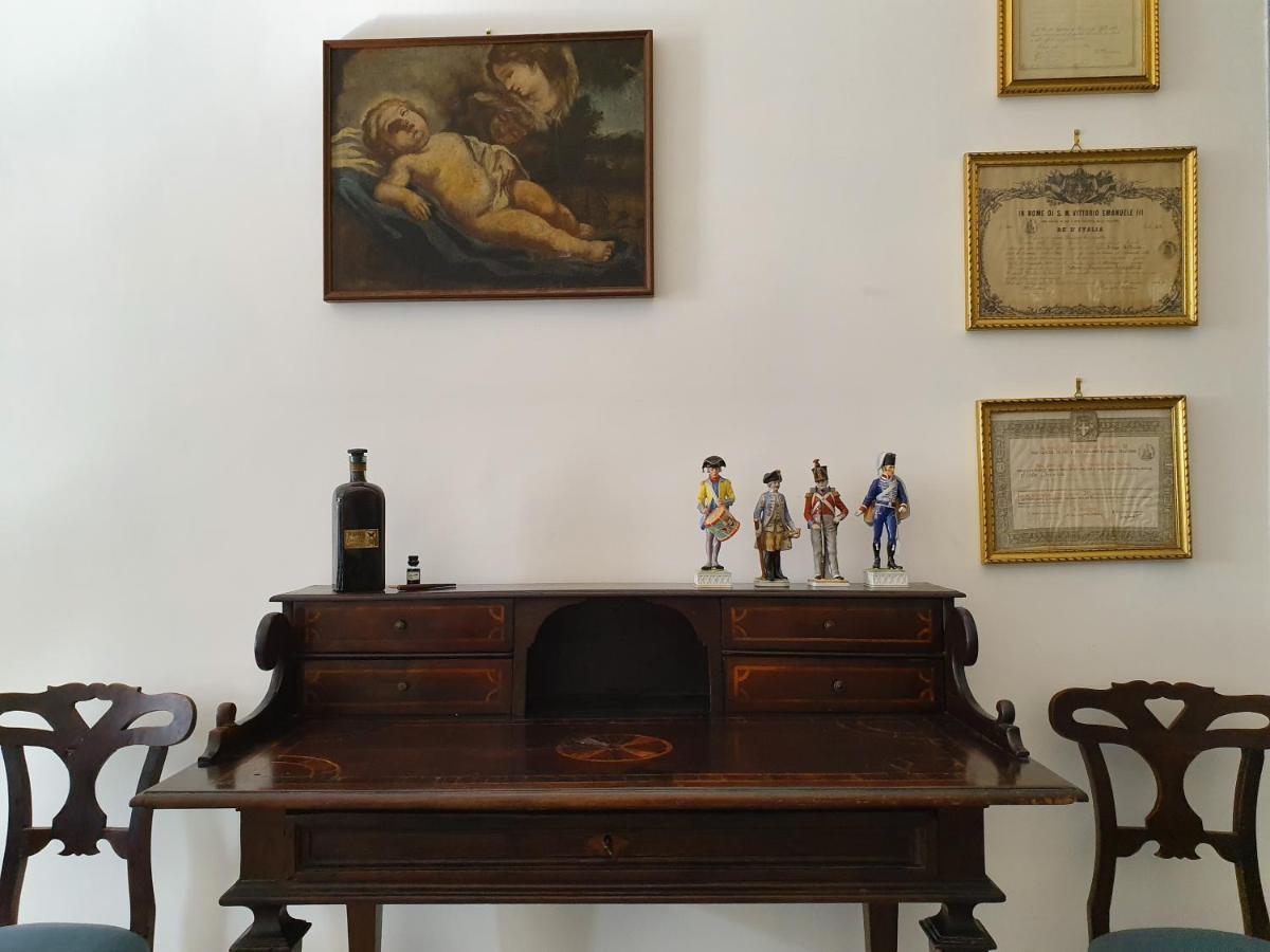 D'Angleterre Guest House Salerno Esterno foto