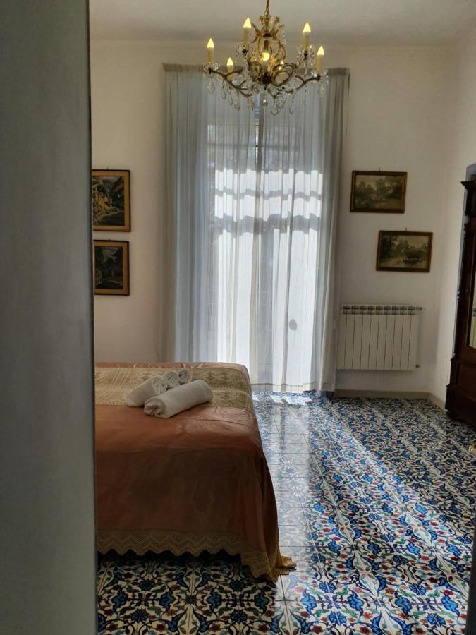 D'Angleterre Guest House Salerno Esterno foto