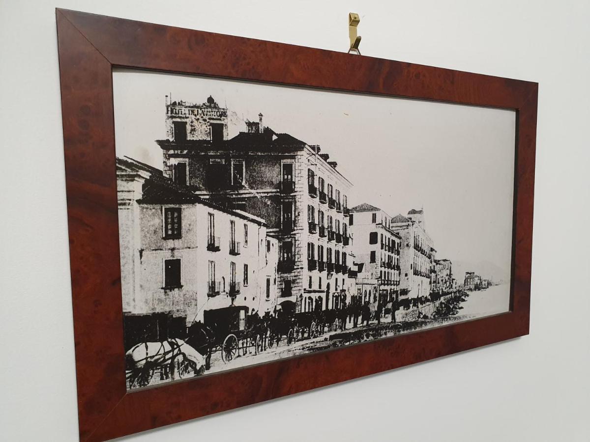 D'Angleterre Guest House Salerno Esterno foto