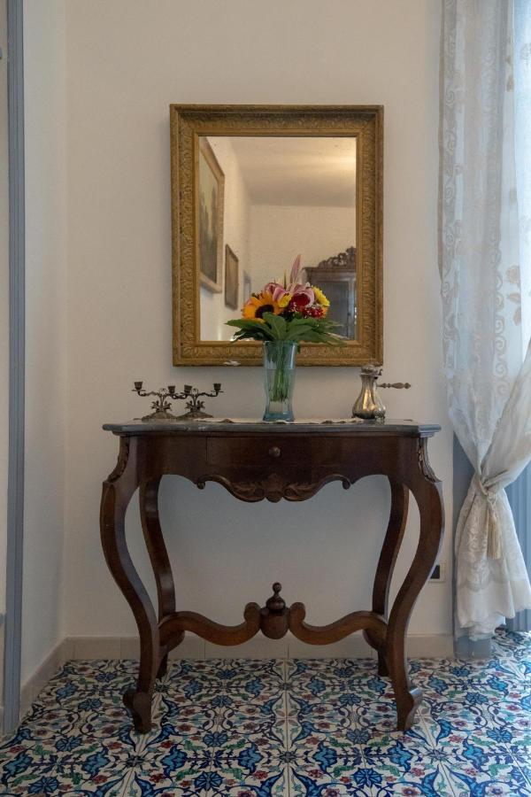 D'Angleterre Guest House Salerno Esterno foto