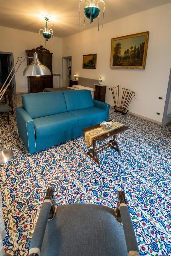 D'Angleterre Guest House Salerno Esterno foto