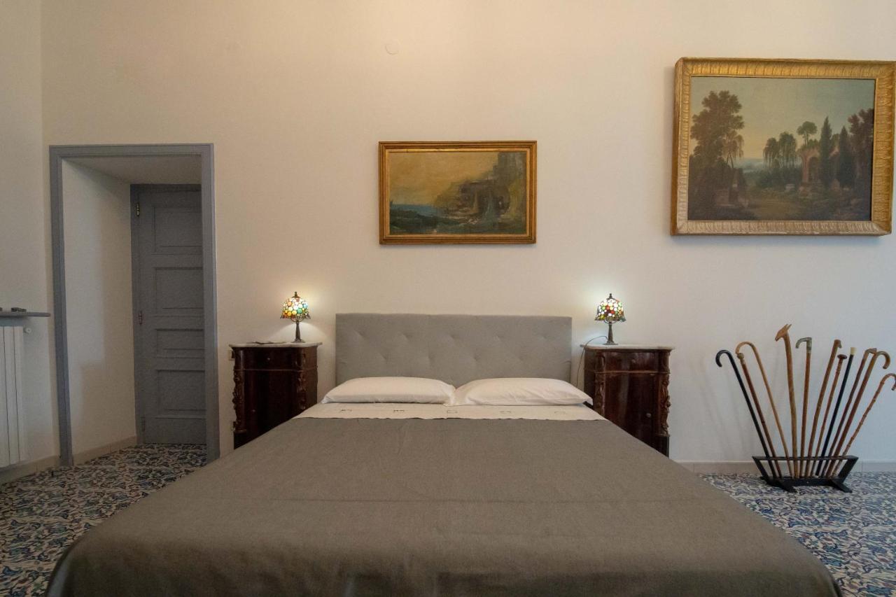 D'Angleterre Guest House Salerno Esterno foto