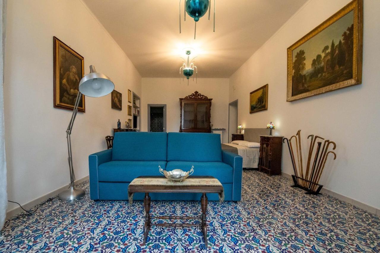 D'Angleterre Guest House Salerno Esterno foto