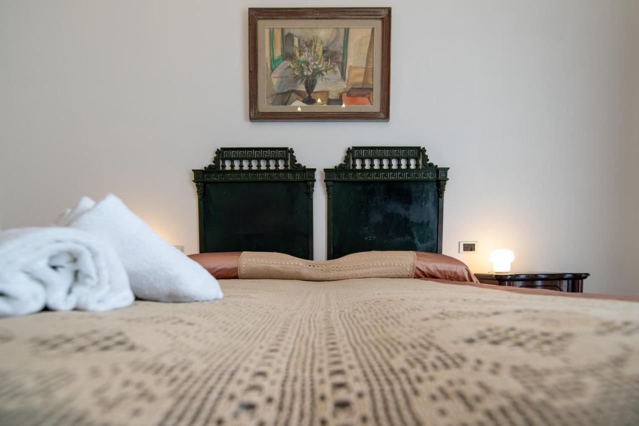 D'Angleterre Guest House Salerno Esterno foto